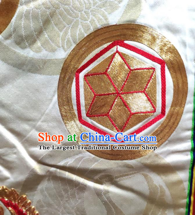 Japan Classical Cranes Pattern Uchikake Kimono Clothing Wedding Bride Embroidered Garment Costume Traditional Court Empress Golden Yukata Dress