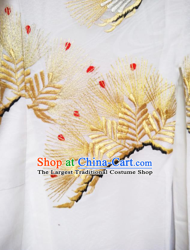 Japan Wedding Embroidered Garment Costume Traditional White Silk Yukata Dress Classical Pine Pattern Uchikake Kimono Clothing