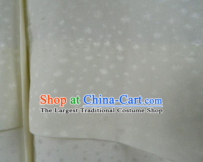 Japanese Young Woman White Silk Yukata Dress Classical Fans Pattern Tsukesage Kimono Clothing Traditional Festival Garment Costume