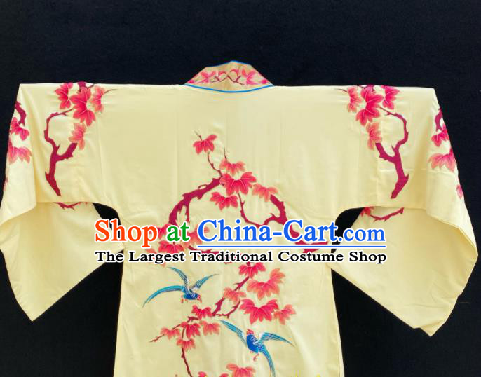 China Traditional Opera Young Lady Garment Costume Ancient Princess Clothing Beijing Opera Hua Tan Embroidered Yellow Cape