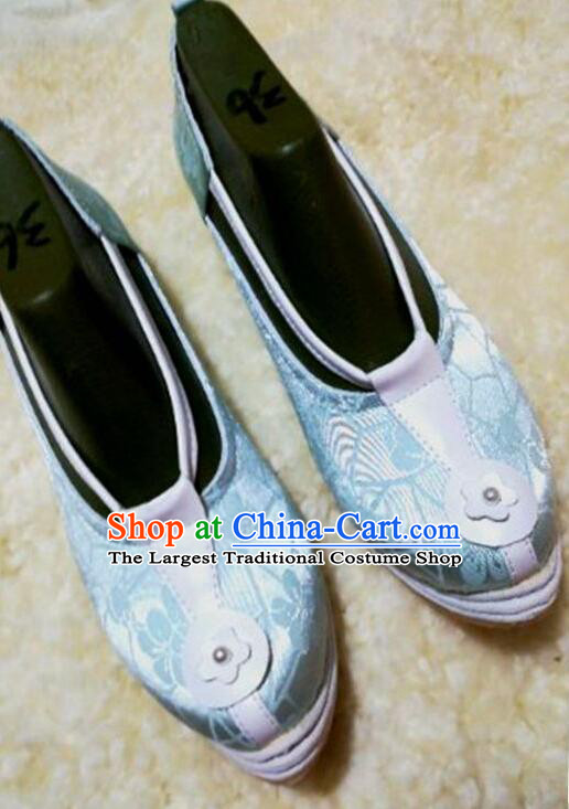 Chinese Handmade Shoes Ancient Princess Shoes Tang Dynasty Hanfu Shoes Traditional Light Blue Satin Boots