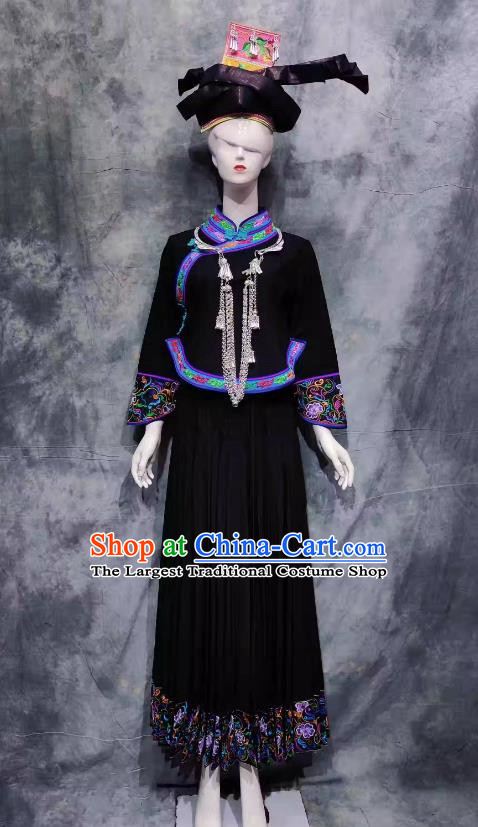 Yunnan Wenshan Zhuang Costume Black Clothes Zhuang Photo Costumes March 3 56 Minority Performances