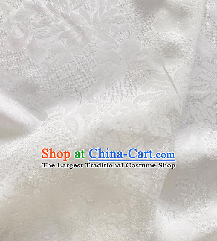 White China Classical Mulberry Silk Traditional Butterfly Pattern Fabric Cheongsam Cloth Jacquard Damask
