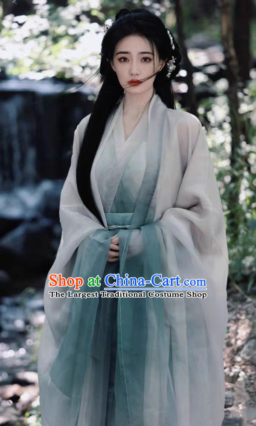 China Ancient Goddess Clothing Traditional Hanfu Light Green Dress Southern and Northern Dynasties Court Princess Costumes