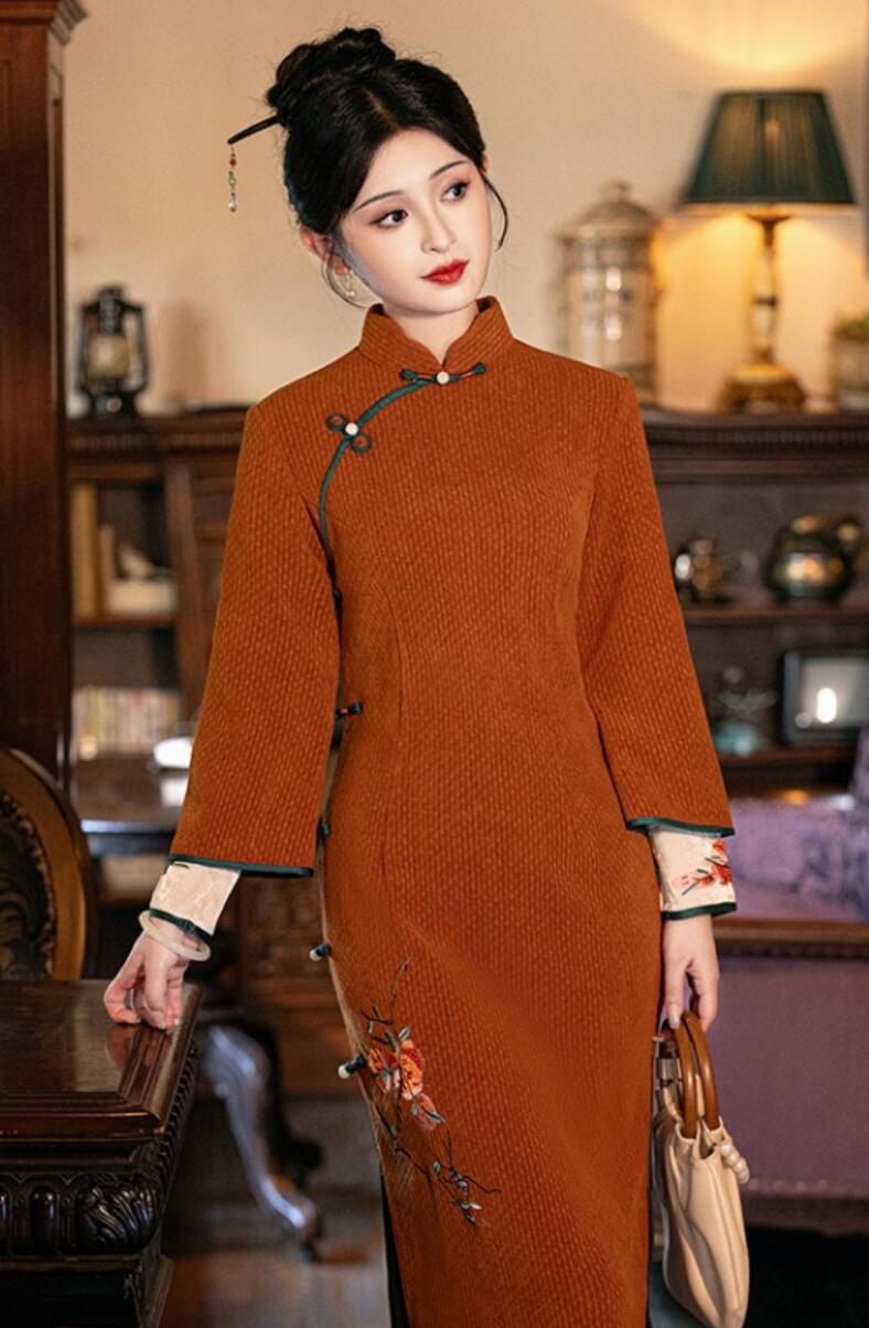 China Classical Cheongsam Traditional Chinese Clothing Embroidered Modern Qipao Dress