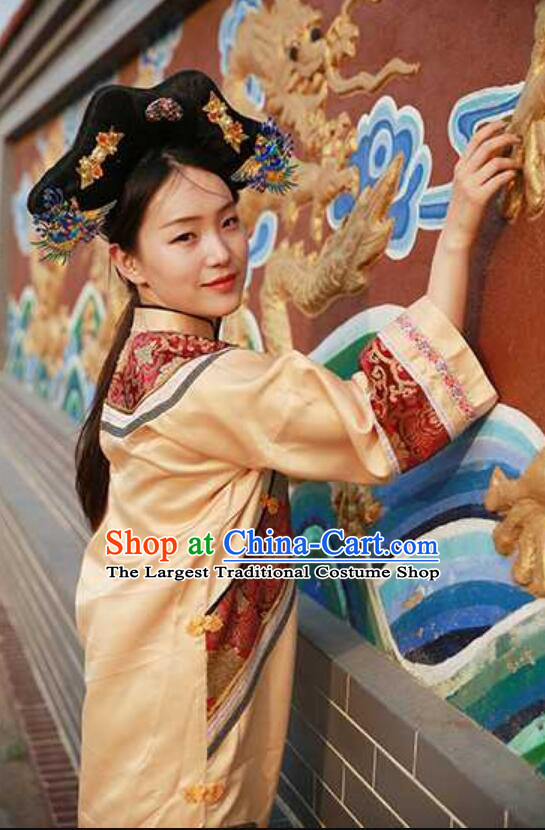 China Palace Lady Golden Dress Chinese Qing Dynasty Empress Costume Ancient China Princess Clothing