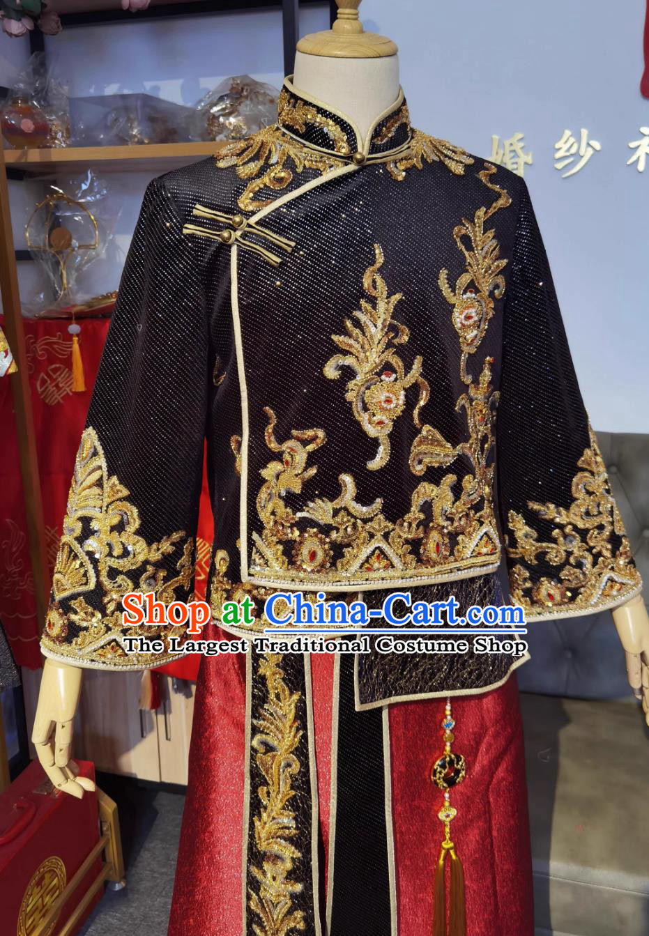 Ancient Chinese Groom Clothing Traditional Wedding Male Outfit Tang Suit Embroidered Black Mandarin Jacket and Red Long Robe