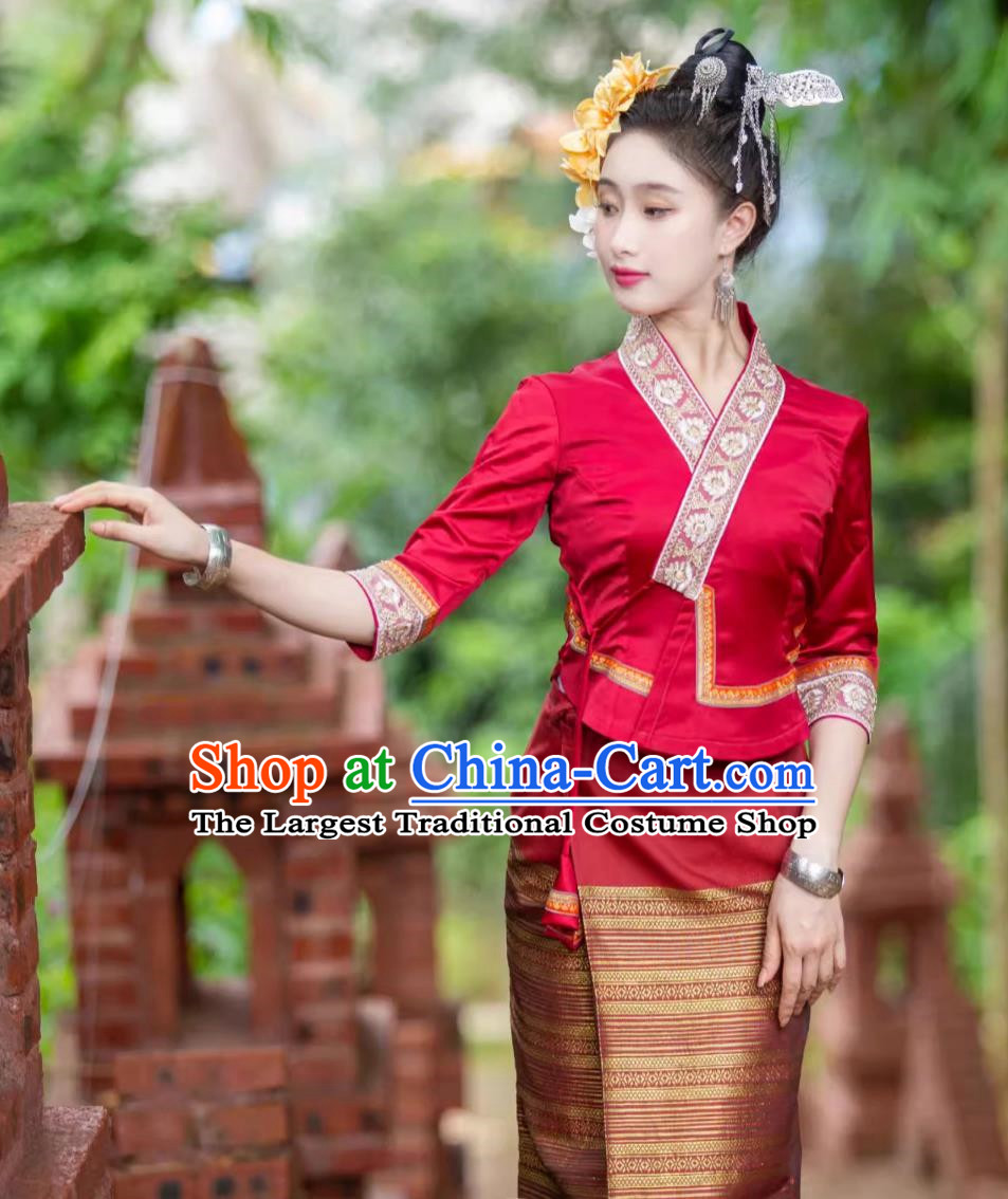 China Dai Nationality Red Blouse and Skirt Set Water Sprinkling Festival Uniform Thailand Traditional Costume Thai Women Clothing