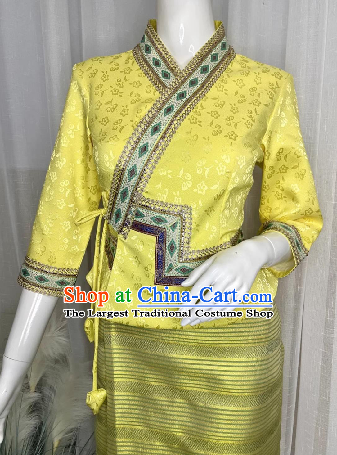 China Xishuangbanna Folk Dance Clothing Thailand Traditional Yellow Shirt and Skirt Dai Ethnic Water Splashing Festival Set