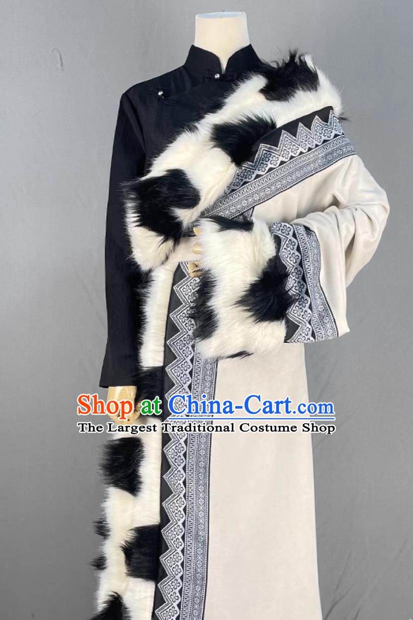 China Zang Nationality Winter Woman and Man Costumes Xizang Ethnic Stage Performance Clothing Tibetan Couple Robes