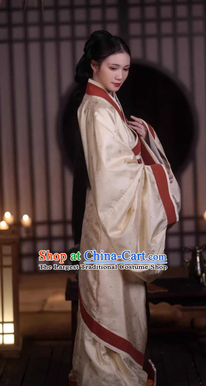 Ancient Chinese the Warring States Period Court Woman Clothing Traditional China Female Hanfu Qu Ju Travel Photography Costume