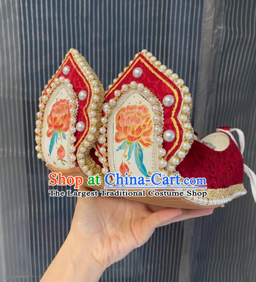 Handmade China Tang Dynasty Curved Toe Shoes Traditional Hanfu Stage Show Shoes Ancient Chinese Wedding Bride Red Shoes