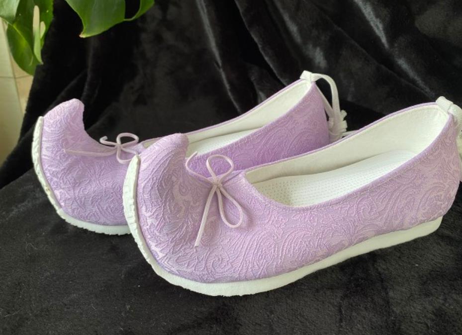 Ancient Chinese Princess Lilac Shoes Handmade China Song Dynasty Empress Curved Toe Shoes Traditional Hanfu Stage Show Shoes