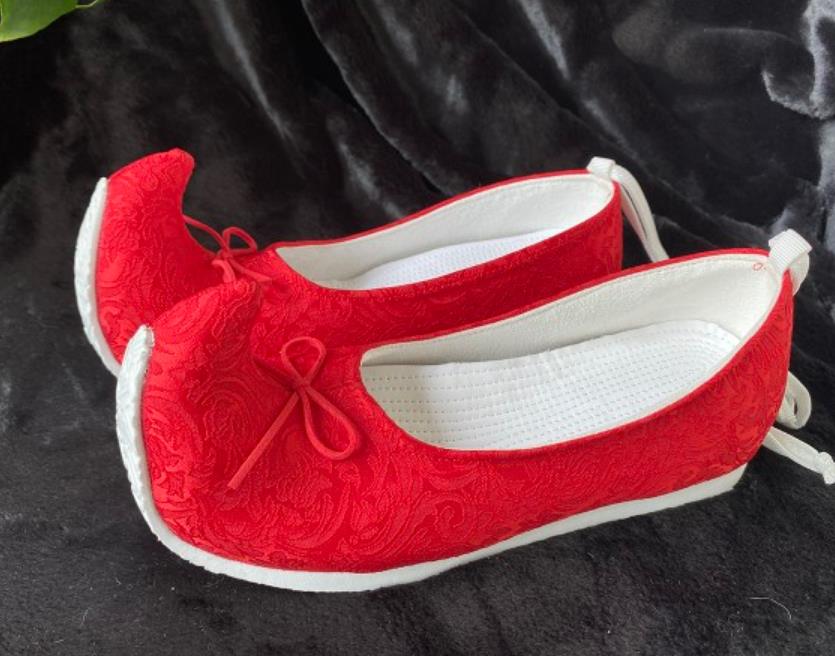 Handmade China Song Dynasty Empress Curved Toe Shoes Traditional Hanfu Stage Show Shoes Ancient Chinese Princess Red Shoes