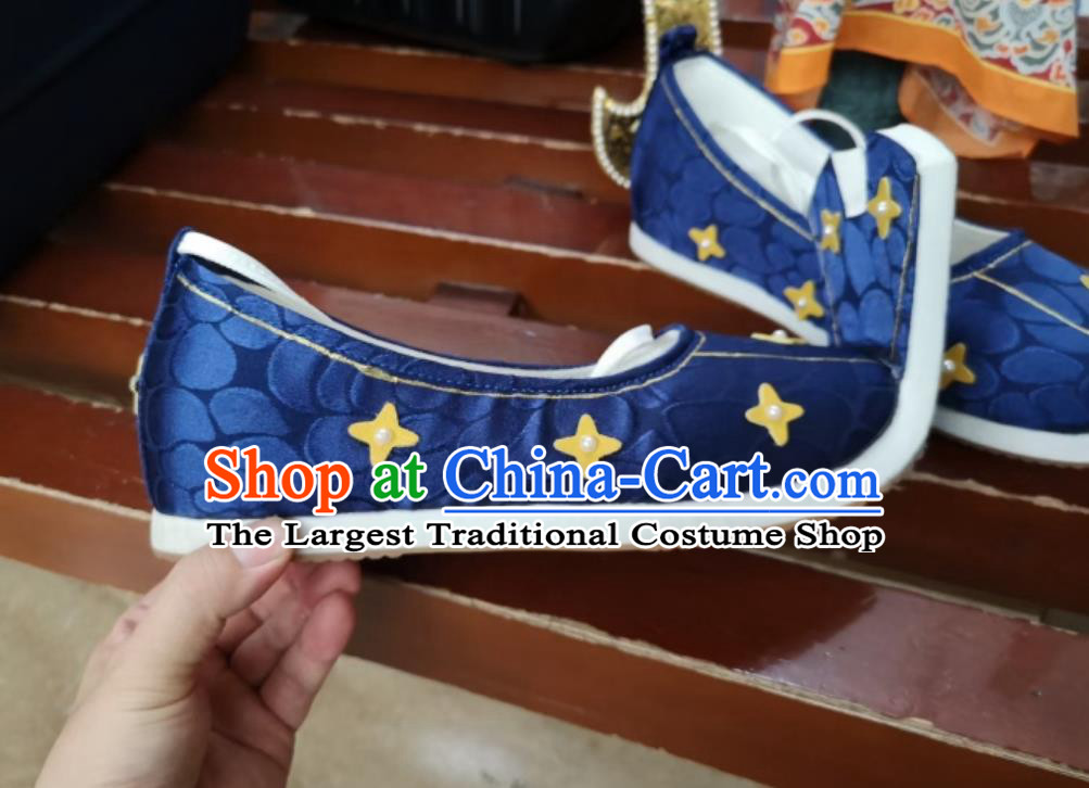 Handmade China Tang Dynasty Curved Toe Shoes Traditional Hanfu Show Shoes Ancient Chinese Princess Blue Shoes
