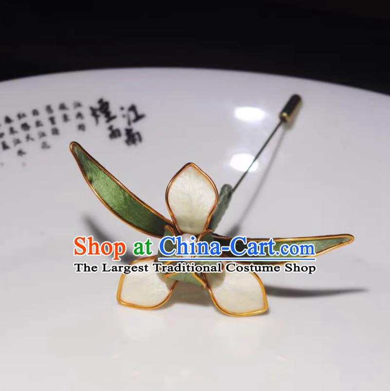 China Classical Silk Orchid Corsage Traditional Intangible Heritage Artwork Handmade Hanfu Jewelry Chinese Cheongsam Brooch