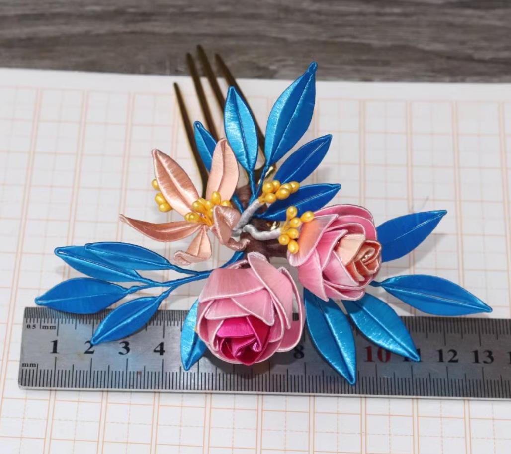Handmade Intangible Cultural Heritage Silk Rose Hair Comb Traditional Chinese Ming Dynasty Hairpin China Hanfu Hair Jewelry