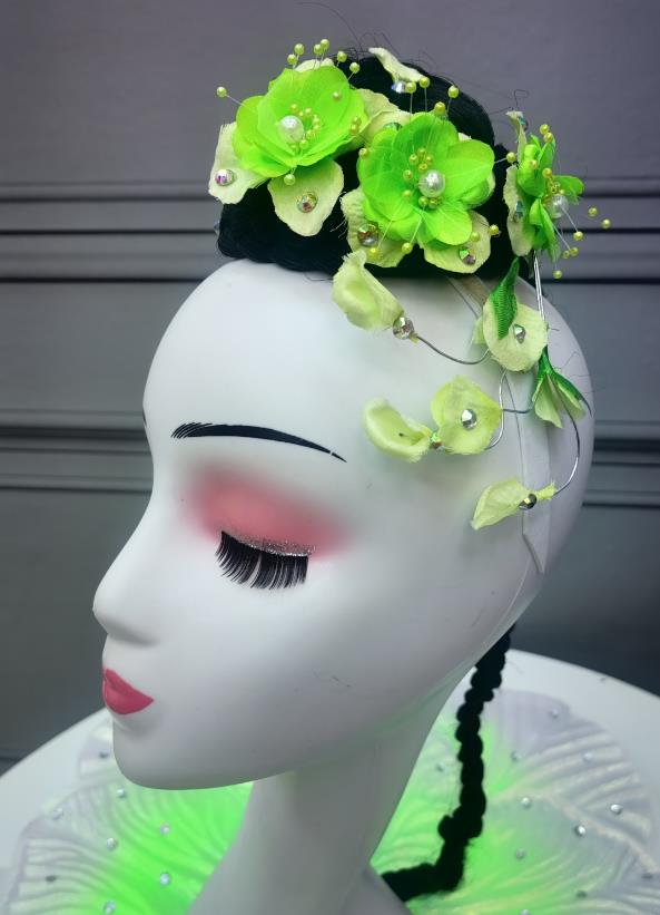 China Classical Dance Headdress Handmade Umbrella Dance Green Jasmine Headpiece Stage Performance Wig