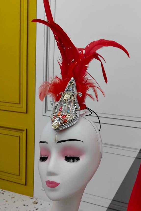 Woman Stage Performance Headdress China Opening Dance Red Feather Hat Handmade Classical Dance Headwear