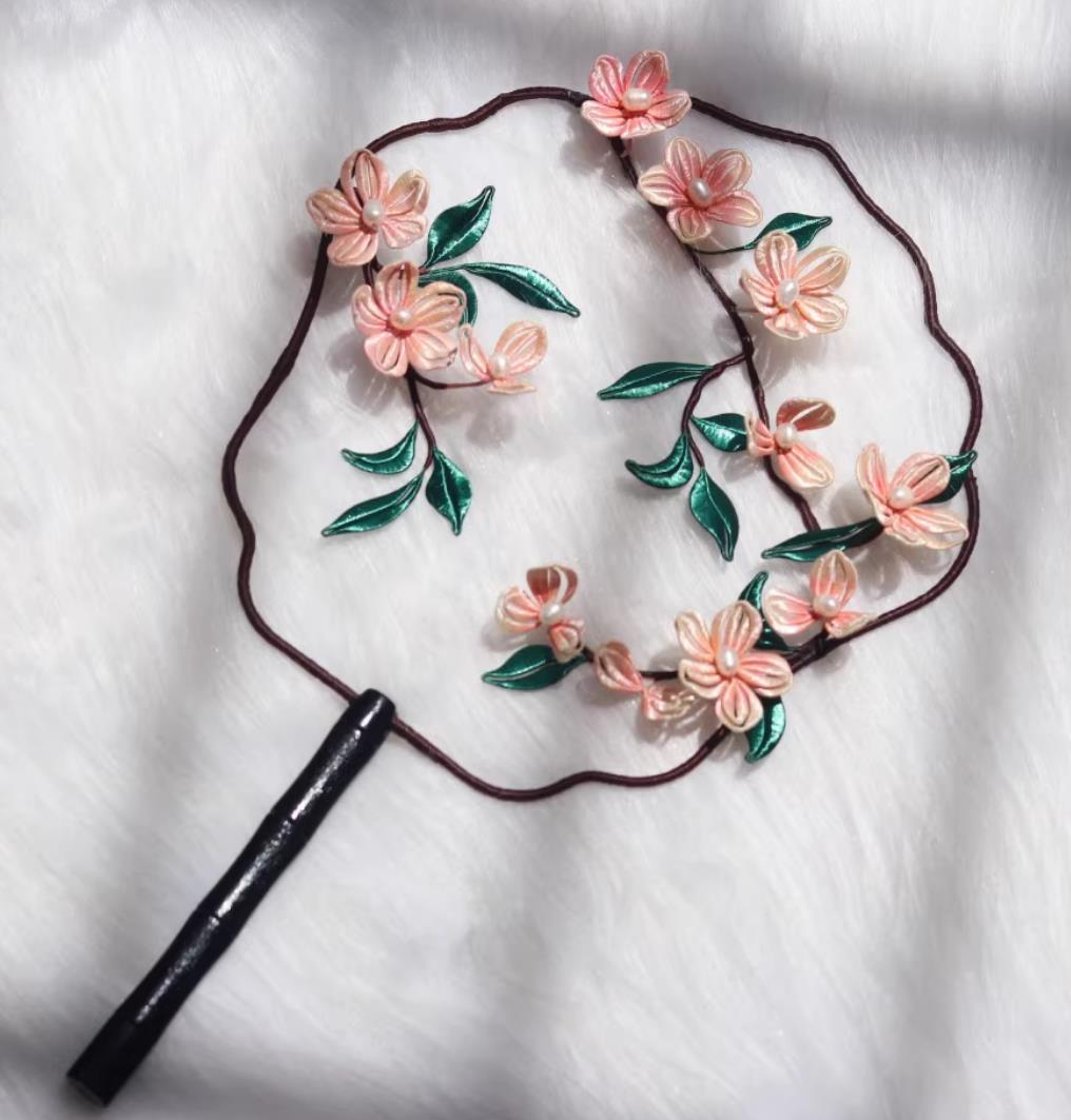 Traditional Classical Peach Blossom Round Fan Chinese Hanfu Photography Prop Handmade Silk Palace Fan