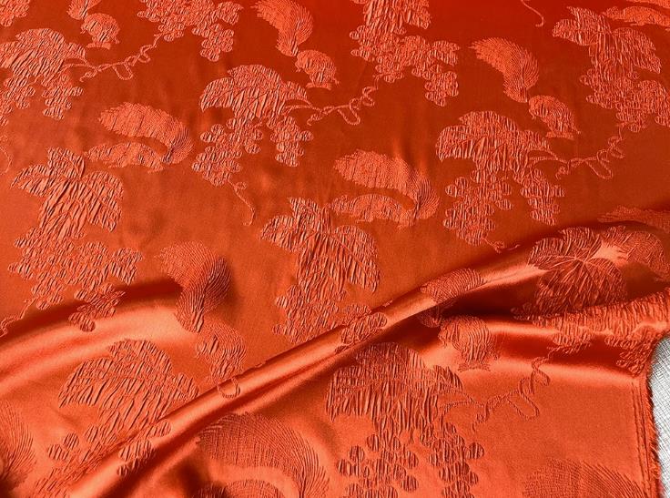 China Classical Squirrel Grape Pattern Jacquard Material Traditional Design Wine Red Satin Chinese Qipao Fabric