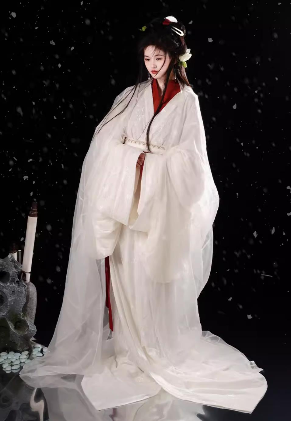 Traditional Hanfu Warring States Robe Ancient China Court Woman White Lace Dress Chinese Travel Photography Princess Clothing