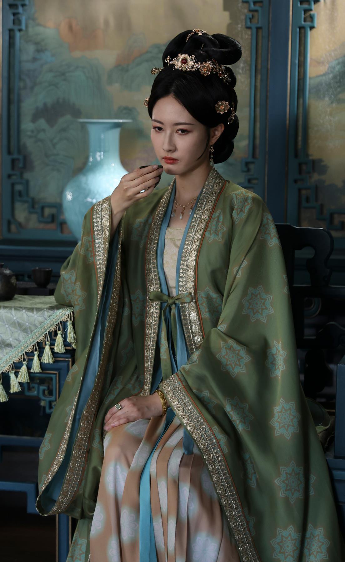 Chinese TV Series Blossoms in Adversity Noble Lady Hua Jing Costume Ancient China Court Woman Clothing Traditional Ming Dynasty Hanfu