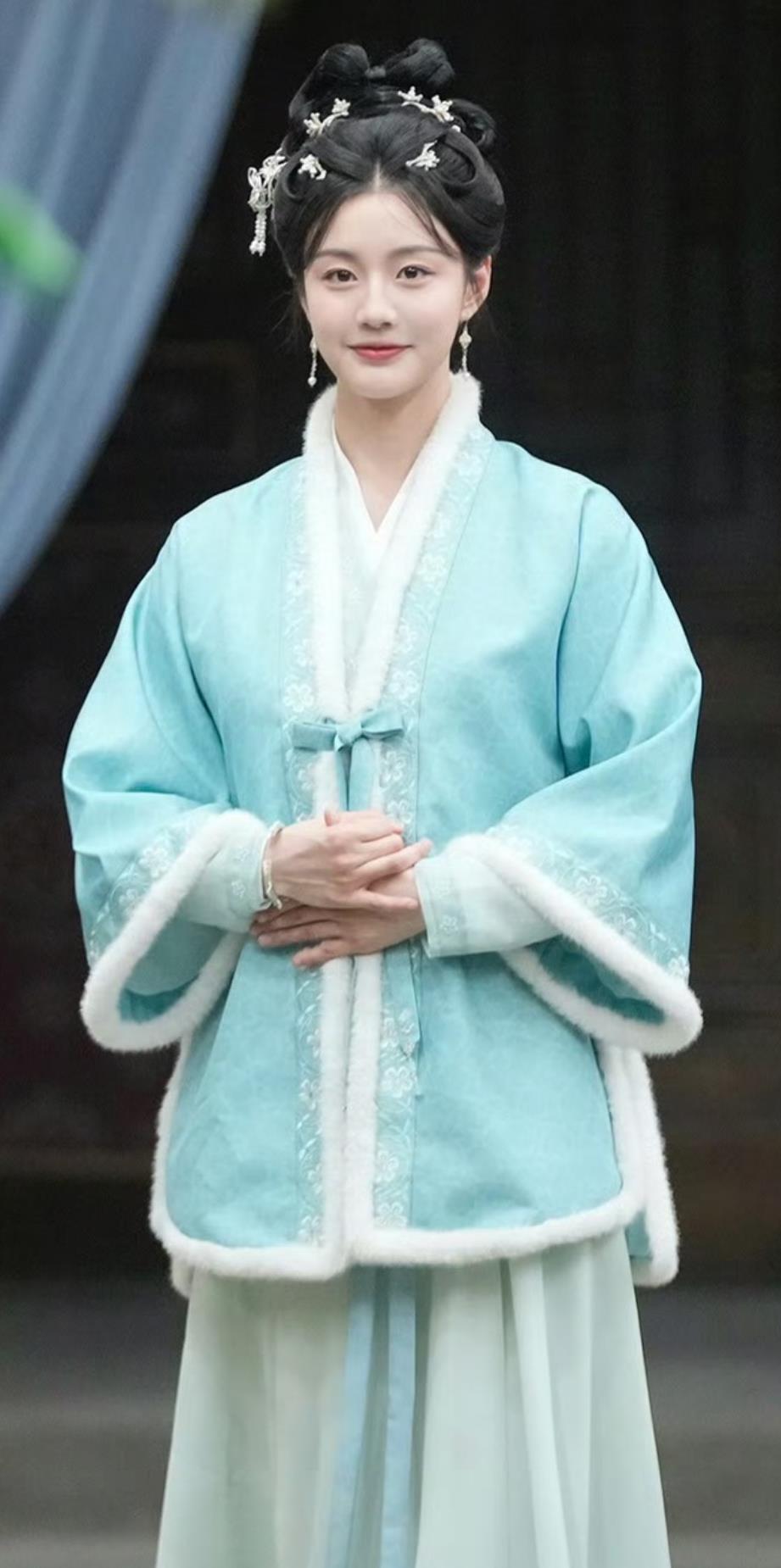 Ancient China Noble Woman Clothing Traditional Winter Hanfu Dress Chinese TV Series Blossoms in Adversity Princess Costume