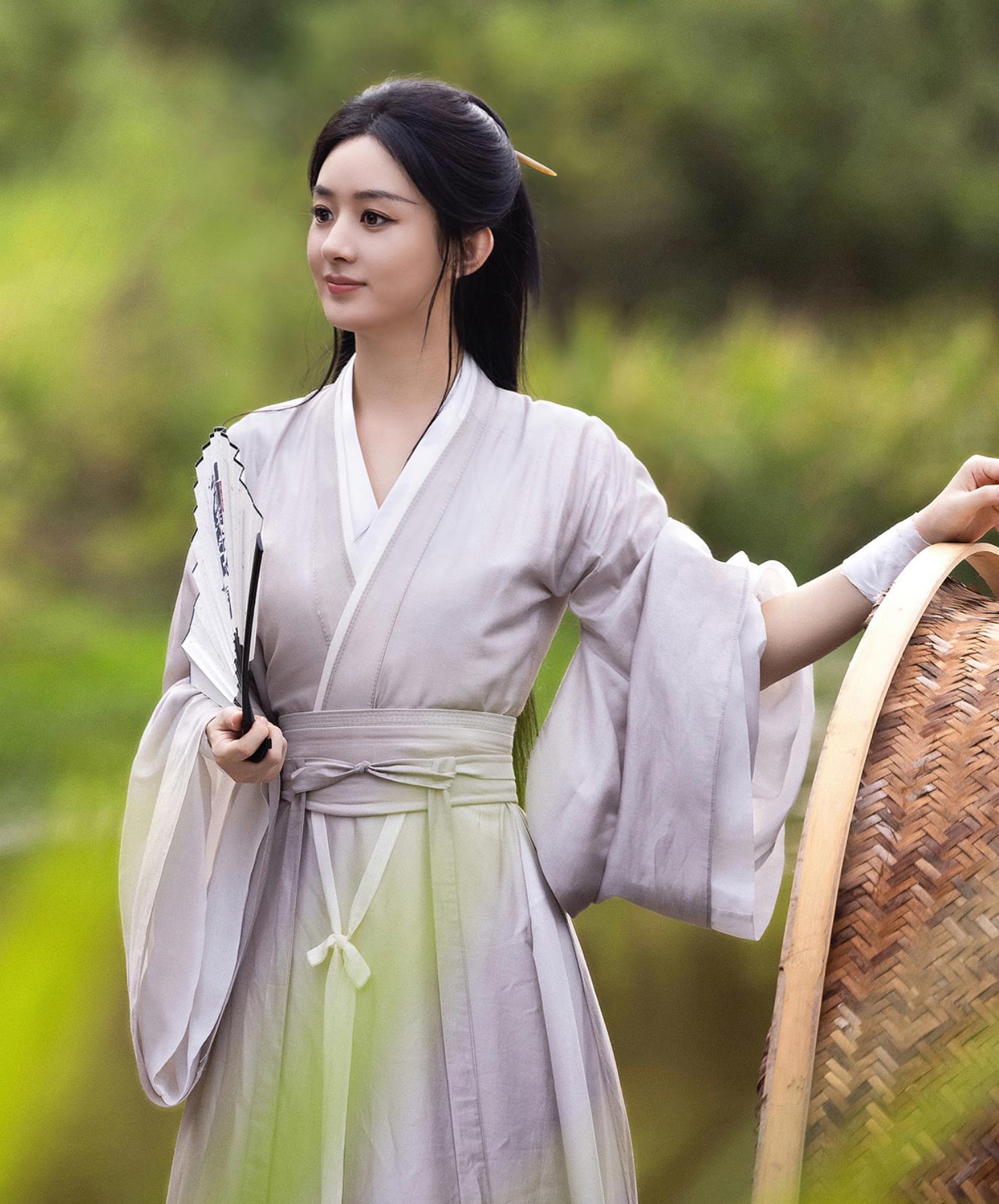 Ancient China Swordswoman Garment Costume Chinese TV Series The Legend Of Shen Li Lilac Clothing