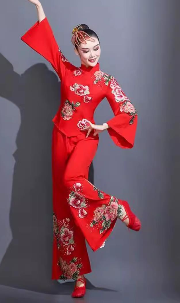 Chinese Yangko Dance Costume Women Group Fan Performance Red Outfit China Folk Dance Yangge Clothing