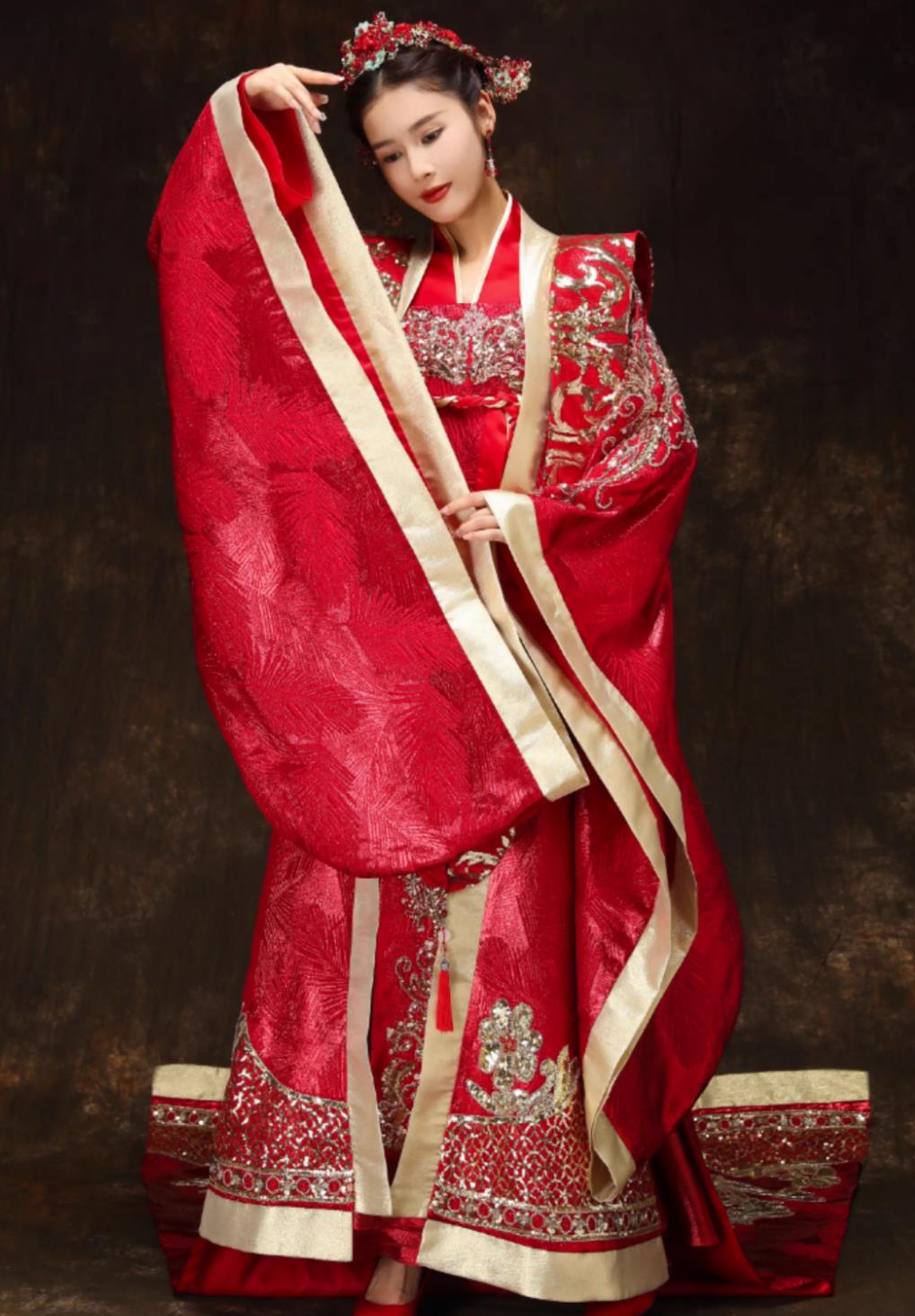 China Ancient Bride Embroidered Costume Chinese Tang Dynasty Hanfu Red Trailing Clothing Traditional Wedding Dress