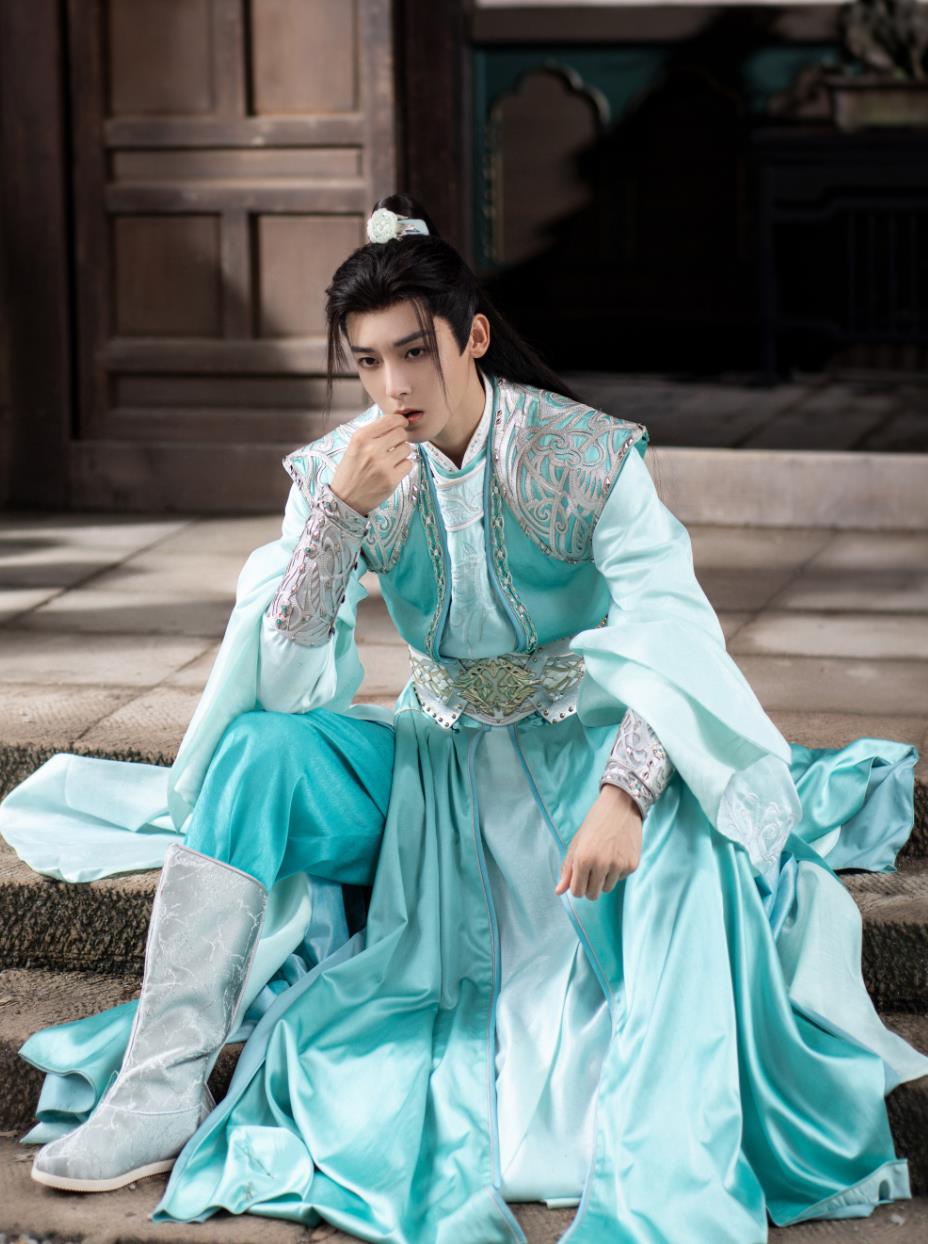 Ancient China Swordsman Clothing Chinese TV Drama Dashing Youth Kung Fu Master Baili Dong Jun Costume