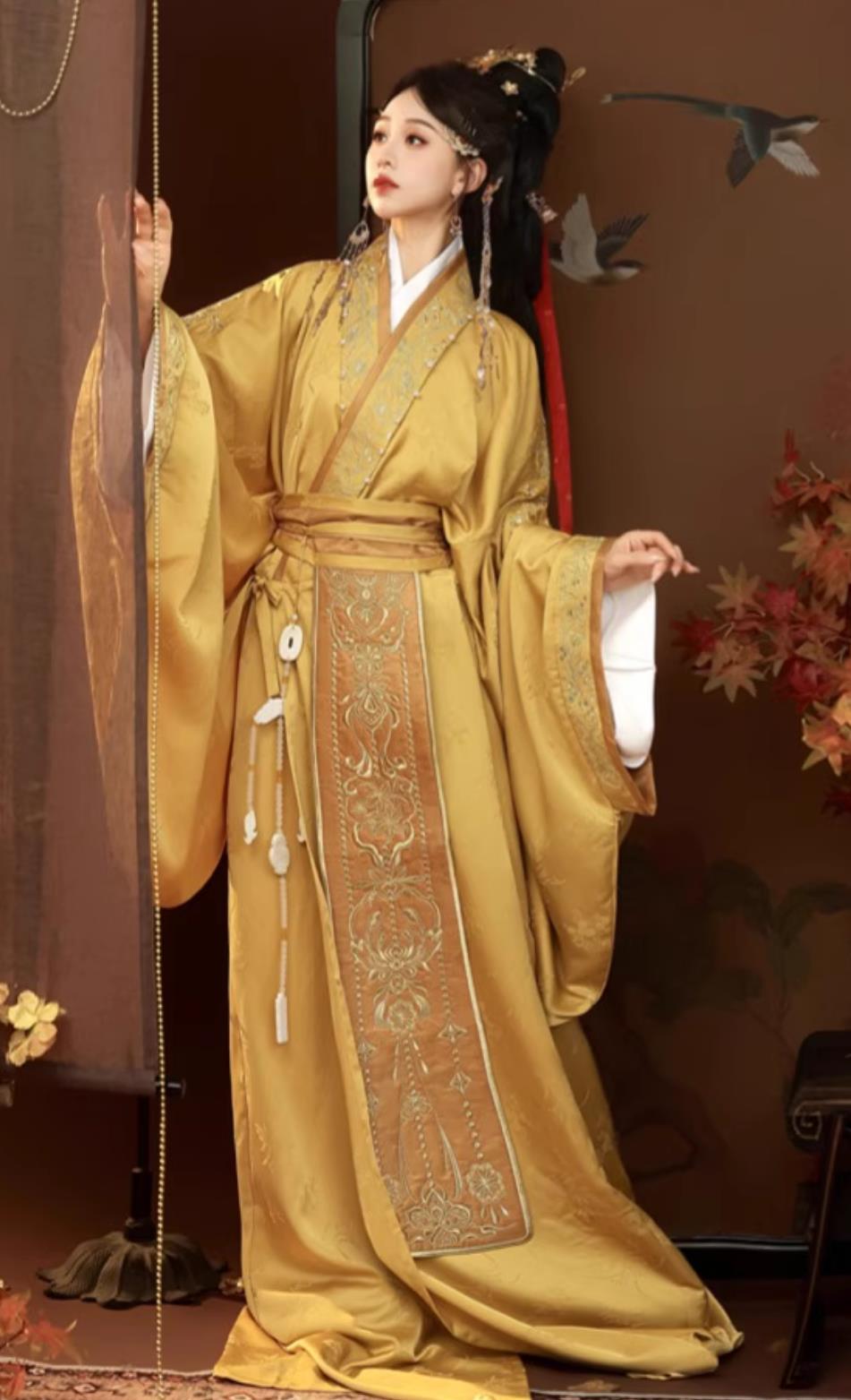 Traditional Chinese Clothing Hanfu Yellow Warring States Robe Ancient Princess Embroidery Costume