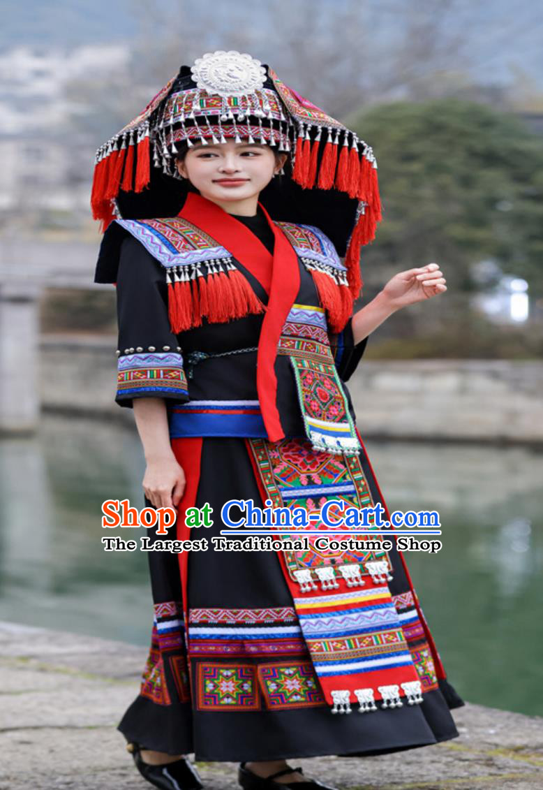 San Yue San Festival Guangxi Zhuang Ethnic Costume Women Chinese Minority Traditional Embroidered Attire