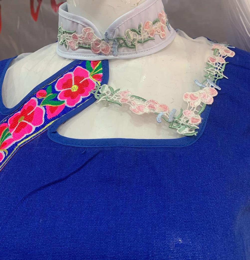 Chinese Minority Performance Attire Yunnan Dali Bai Ethnic Costume Golden Flower Dance Dress