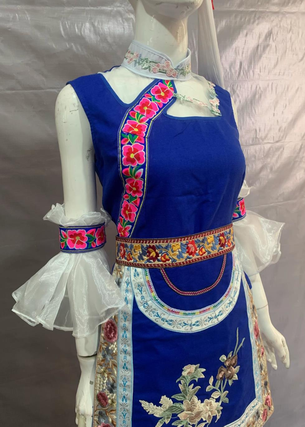 Chinese Minority Performance Attire Yunnan Dali Bai Ethnic Costume Golden Flower Dance Dress