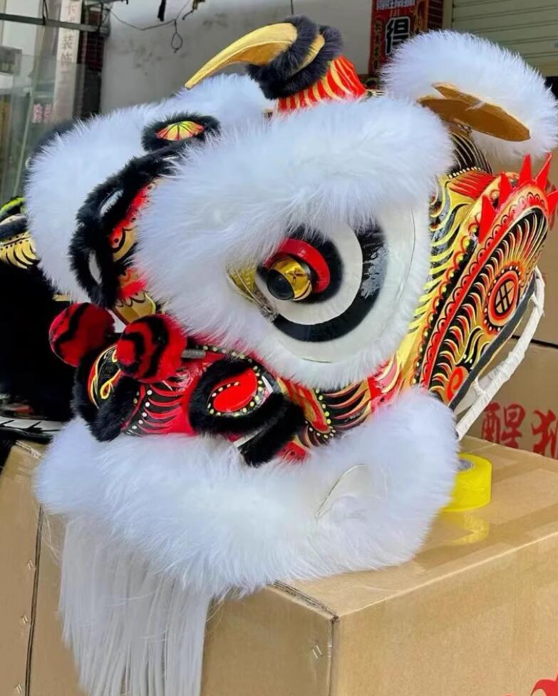 Handmade White Wool Lao Fu Zi Lion Head and Clothing Chinese Lion Dance Costume Complete Set