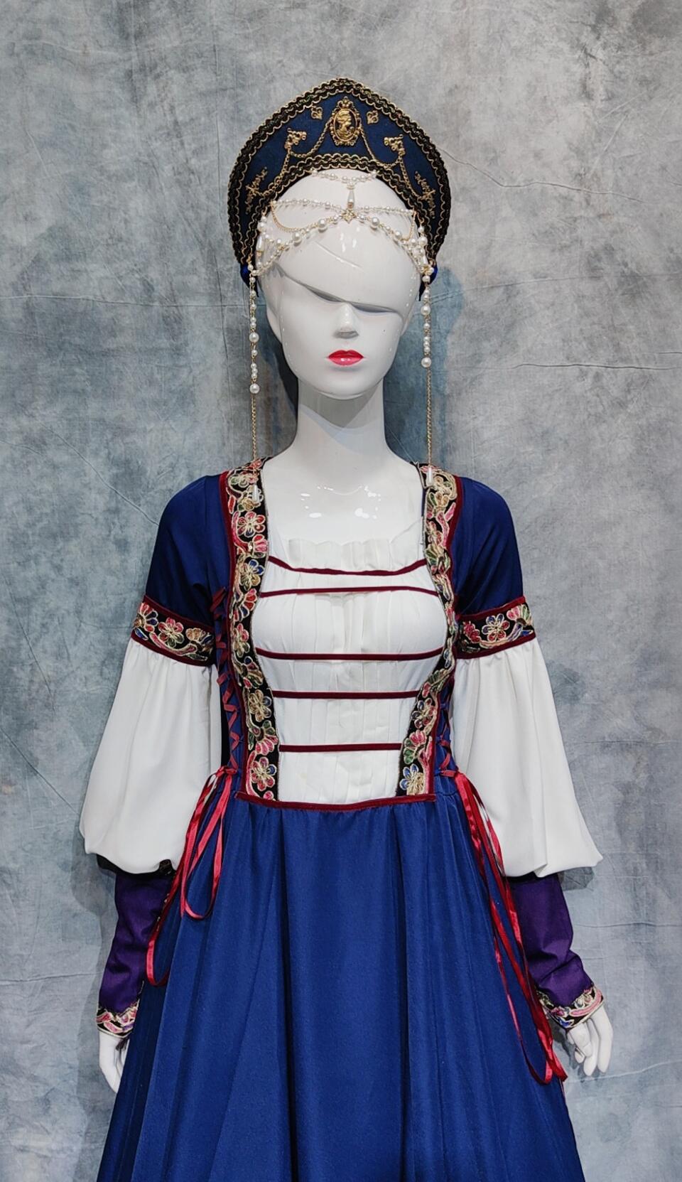 Russian Ethnic Medieval Traditional Costume Rental European Performance Show Attire