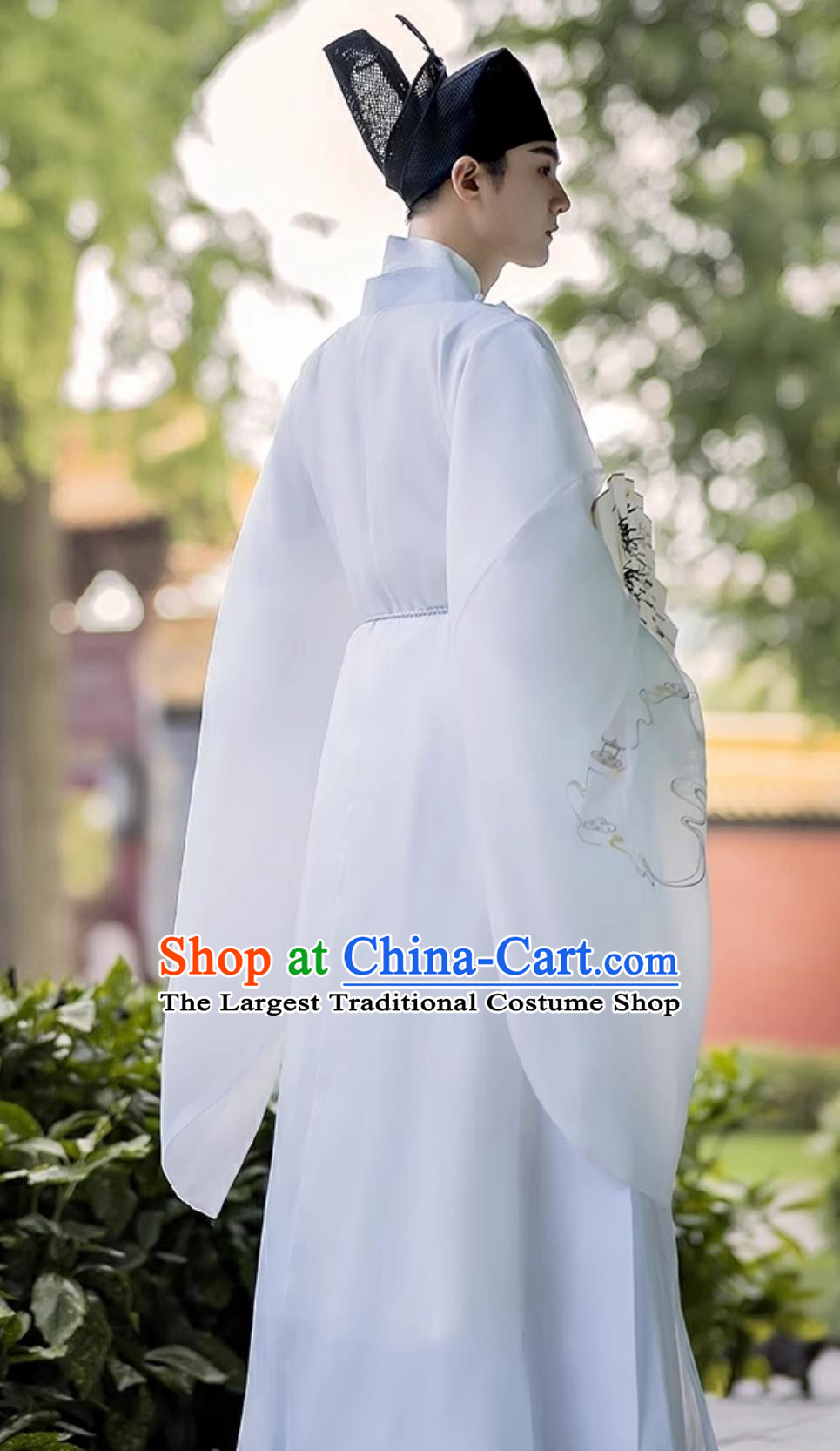 Chinese Ming Dynasty Round Neck Robe Traditional Hanfu Official Gown White Garment