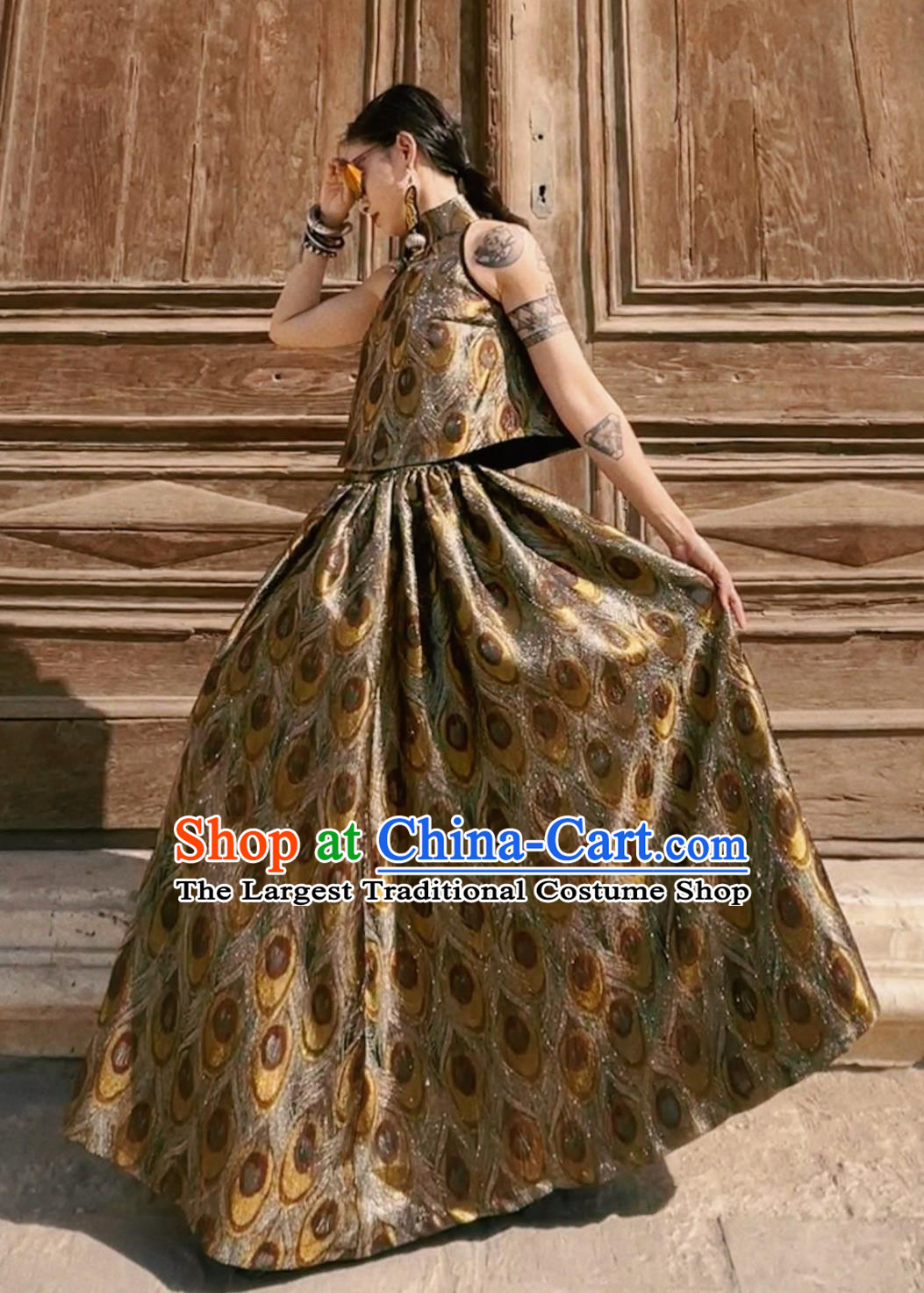 Luxury Golden Peacock Brocade High Neck Short Vest Pencil Skirt Neo Chinese Suit Set