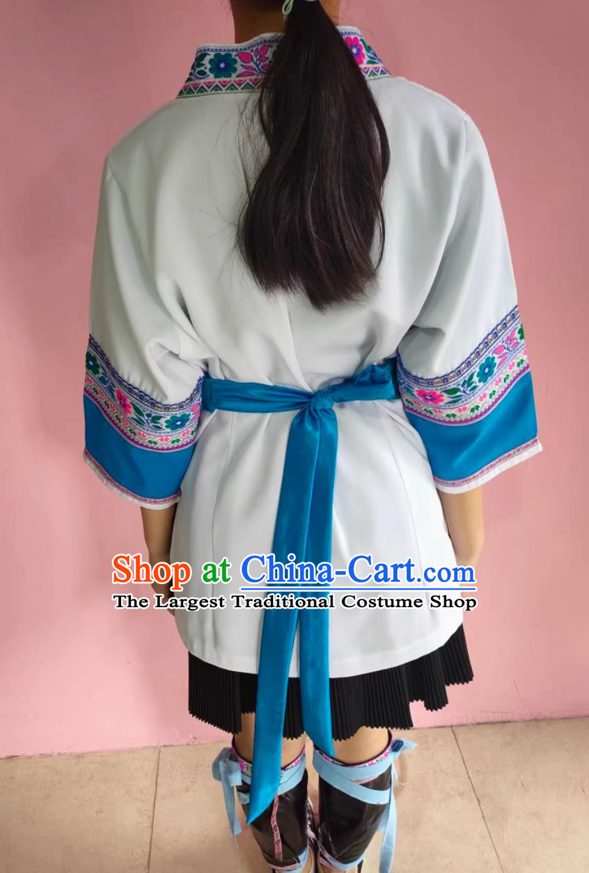 Chinese Dong Nationality Golden Pheasant Suit Ethnic Costume Performance Dance White Dress