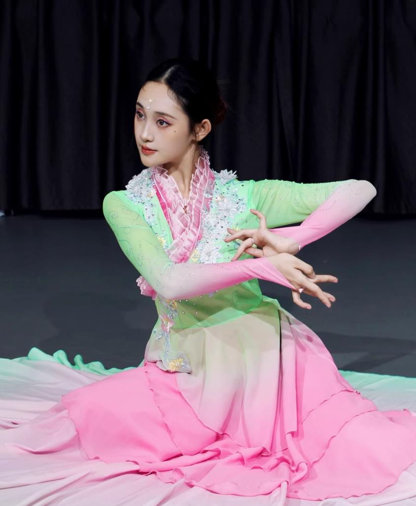 Chinese Han Tang Classical Dance Costume Solo Dance Art Exam Performance Outfit