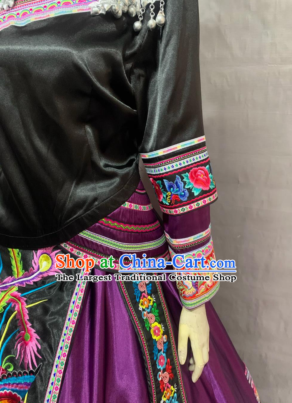 She Ethnic Costume Women Long Dress Chinese Performance Wear Embroidered  Ethnic Minority Purple Outfit