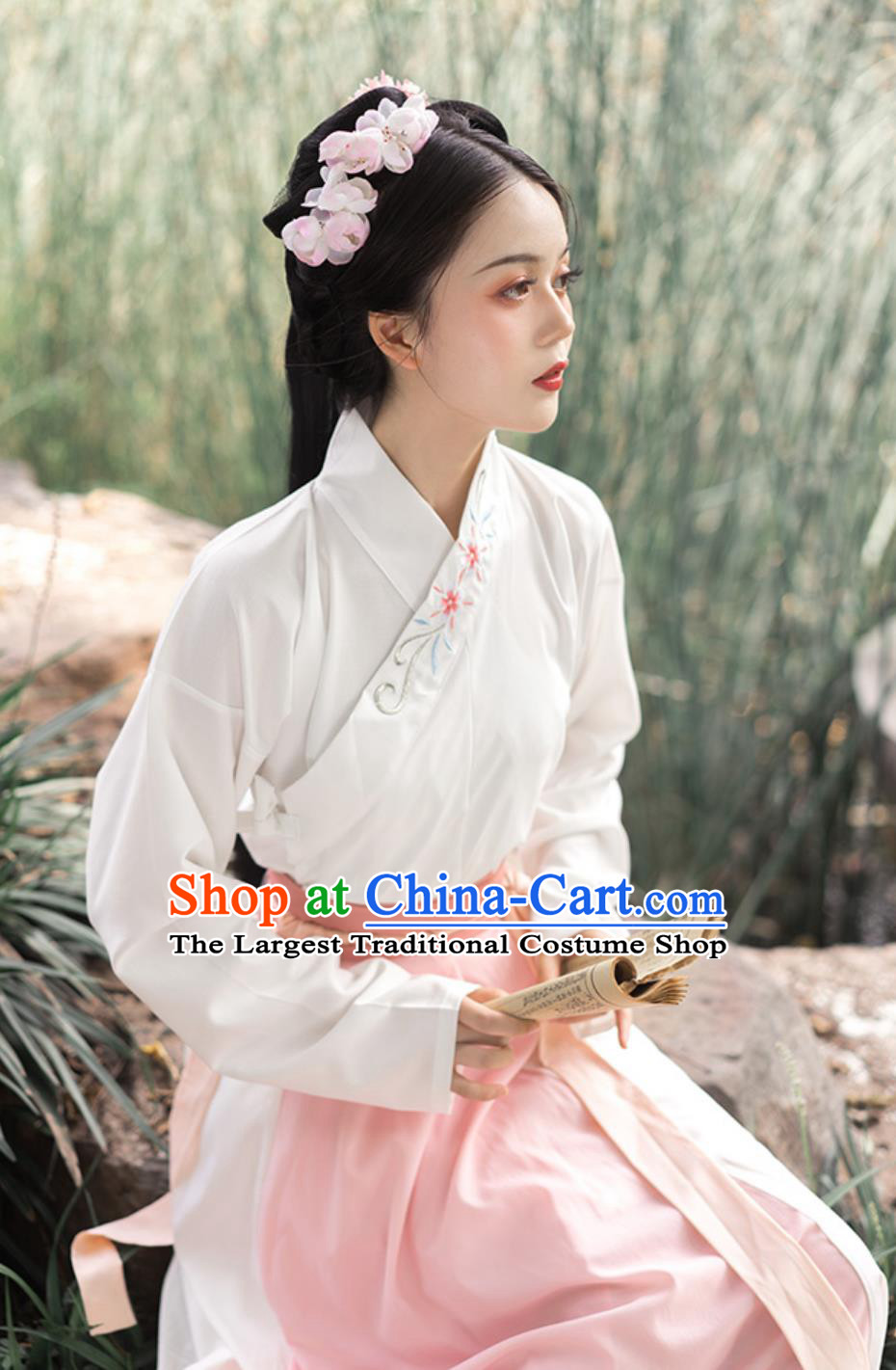 Chinese Ming Dynasty Clothing Traditional Hanfu Dress Embroidered White Shirt and Skirt Complete Set