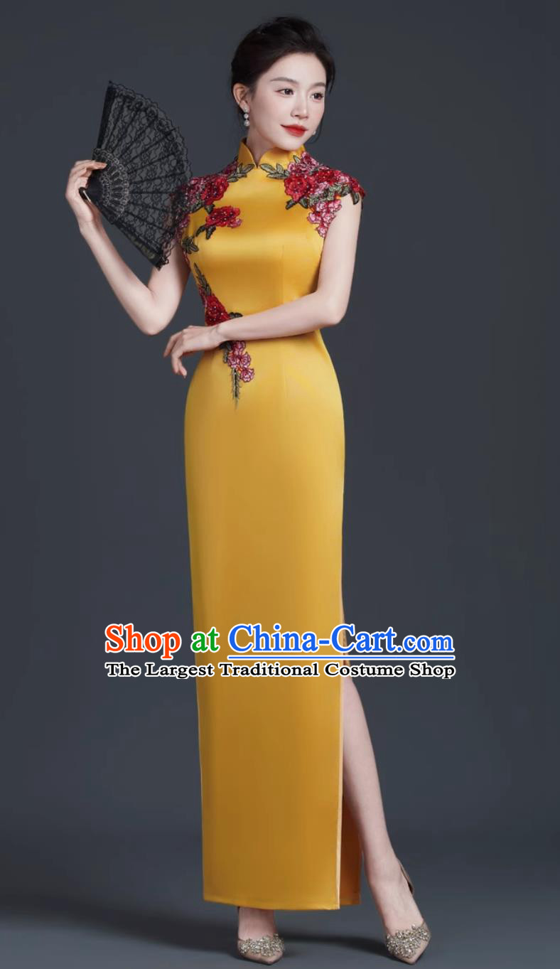 Yellow Chinese Style Banquet Evening Gown Stage Performance Slim Long Embroidered Qipao