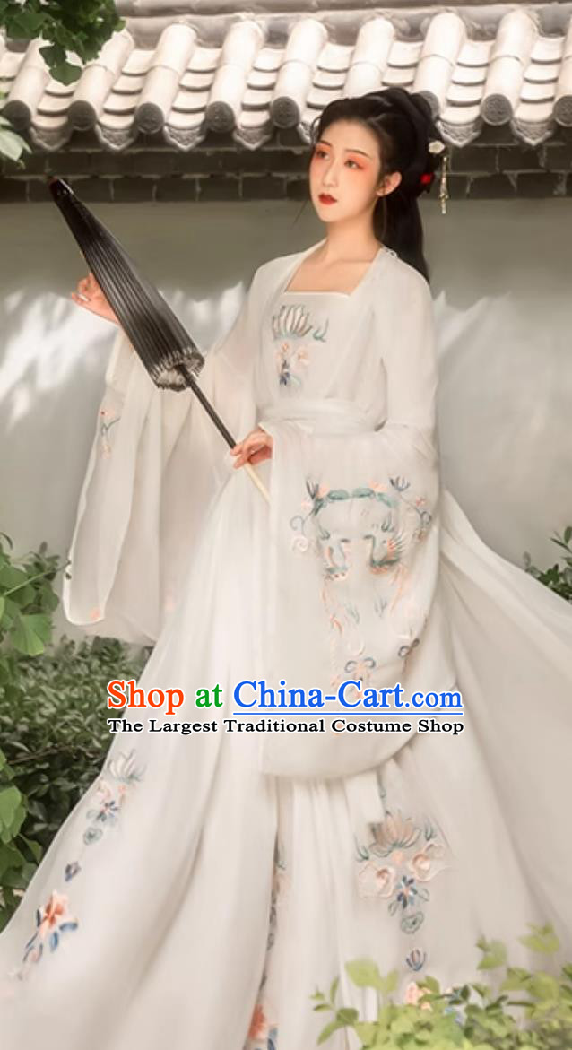 Ancient Princess White Wide Sleeves Cape Blouse Heavy Embroidery Dress Chinese Traditional Women Hanfu