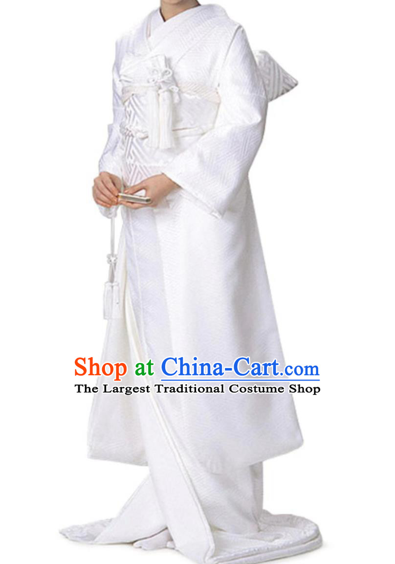 Japanese Traditional Women Formal Wedding Shiromuku Kimono Uchikake Bridal Attire