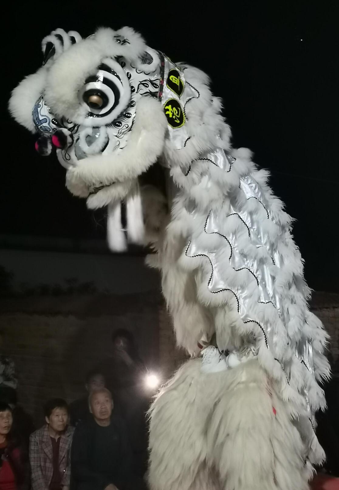 Handmade White Wool Fut San lion Head Chinese Festival Celebration Equipment Traditional Lion Dance Satin Costume Complete Set